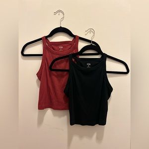 Women’s small set of two high neck crop tops